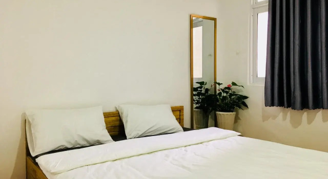 Lens Hostel