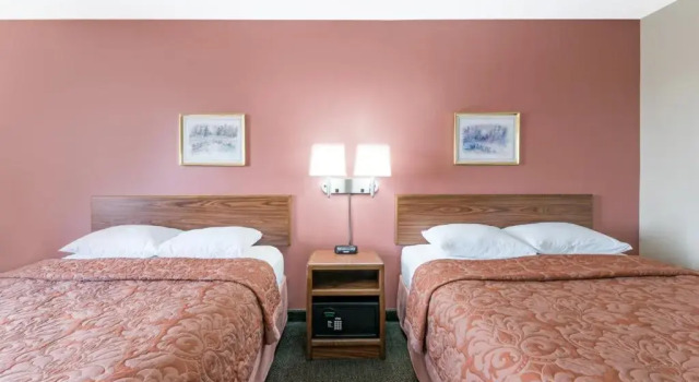 Standaard Vierpersoonskamer Super 8 by Wyndham Perham