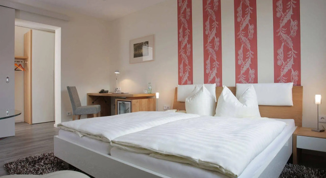 Hotel Rügenblick, Забронировать Отель Штральзунд Мекленбург-Померания