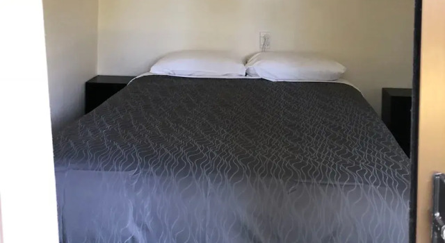 Alexandra Garden Court Motel
