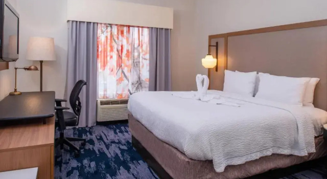 Номер Standard Fairfield Inn & Suites High Point Archdale