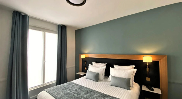 Номер Classic Hôtel Le Cercle Tour Eiffel