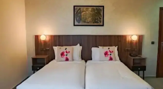 Трёхместный номер Classic с балконом и с видом на город Hotel Arabesque