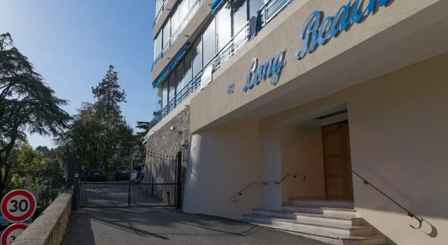 Western Cannes - Panoramic View