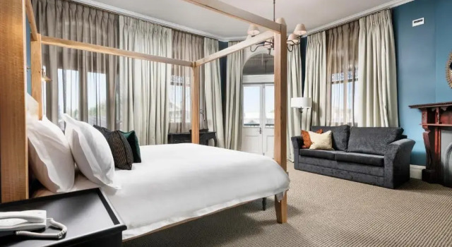 Номер Standard The National Hotel