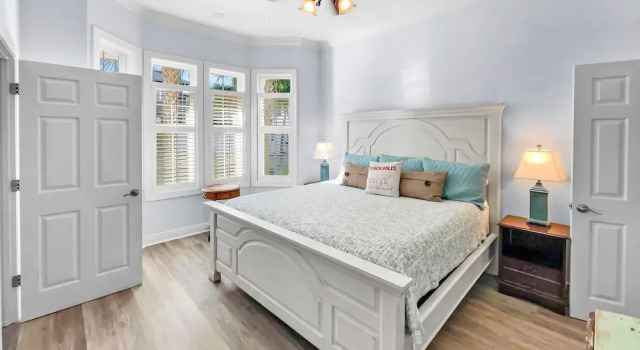 Коттедж Key Lime Pie 6 Bedroom Home by RedAwning