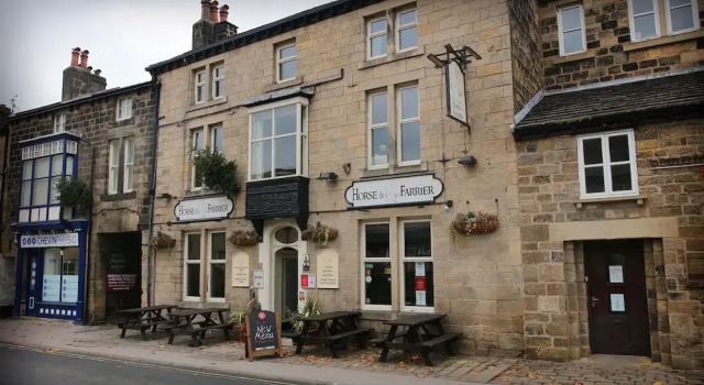 The Horse & Farrier