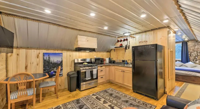A-frame Mtn Cabin ~ 35 Mi to Yellowstone NP!