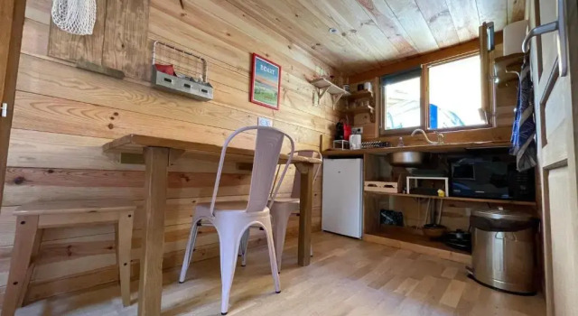 Шале La Wodapalousa, Surf & Crossfit Guesthouse, 800m from Beach