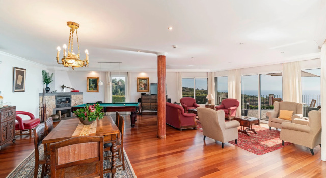 Secluded Tranquil Spacious Villa, Stunning Views, Heated Pool & A/C Theo'S