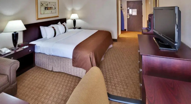 Номер Standard Ramada by Wyndham Midtown Grand Island