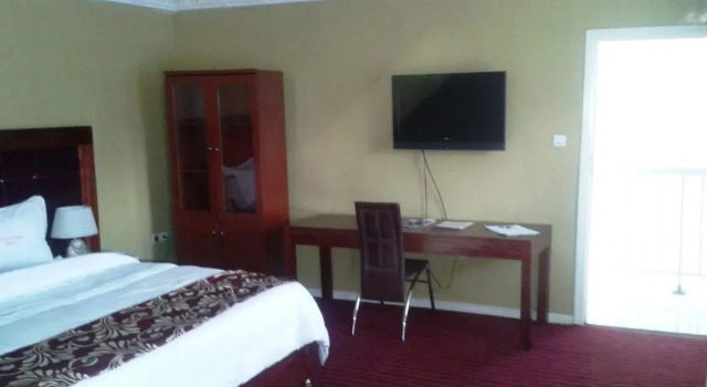 Kangle Plaza Hotel – Ngen Junction, Book Hotel 3-stjernede hoteller i Mezam, 3*