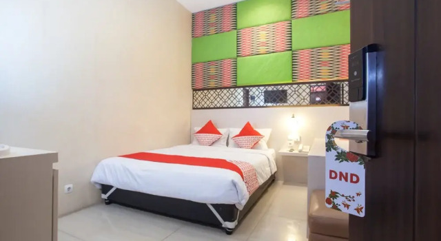 OYO 155 Metro House