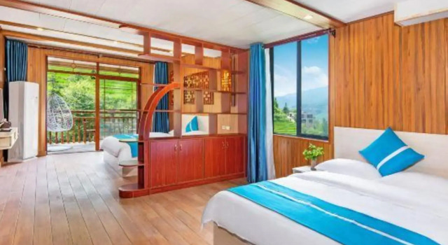 Liangnonglou Guesthouse