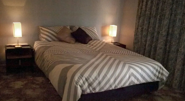 Lakehouse Cullulleraine, Reservar Hotel Cullulleraine Austrália
