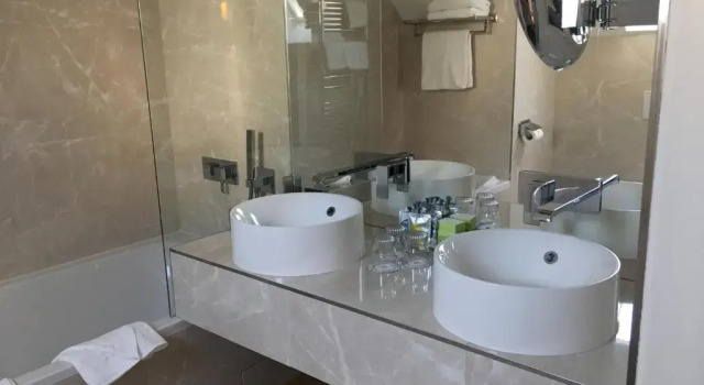 Семейный номер Standard с балконом hotel Louvre Sainte Anne
