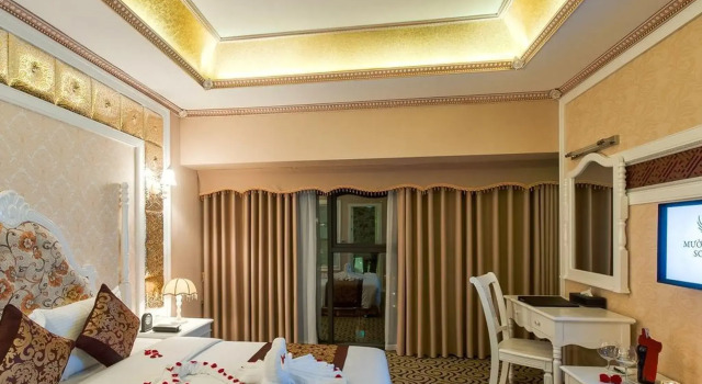 Люкс Muong Thanh Luxury Song Lam Hotel