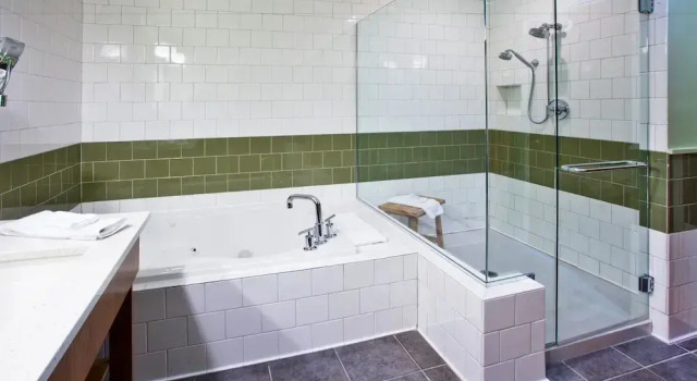 Номер Premium Hotel Indigo Athens - University Area by IHG