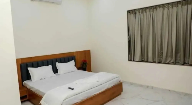 Glitz by Revansh Rooms-Alibaug Sea