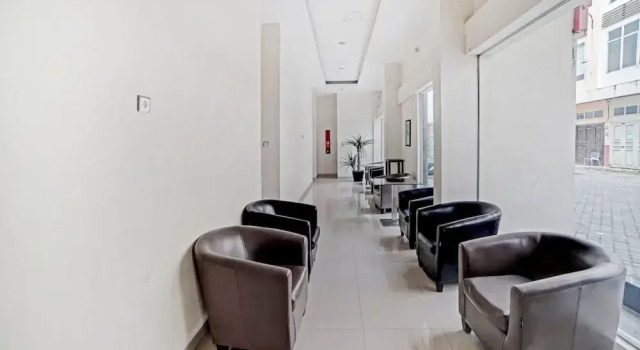 OYO 3051 Stm Suite, Rezervovat Hotel Hotely v Medan s parkováním, Parkování
