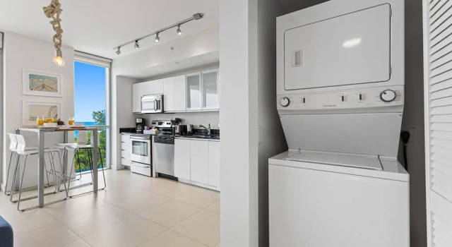 Апартаменты Superior Dharma Home Suites Miami Beach at Monte Carlo