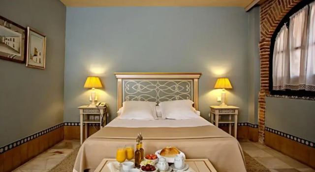Номер Deluxe Hotel Alcázar de la Reina