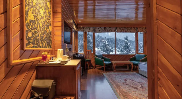 Номер Deluxe с видом на реку Hotel Heevan Pahalgam