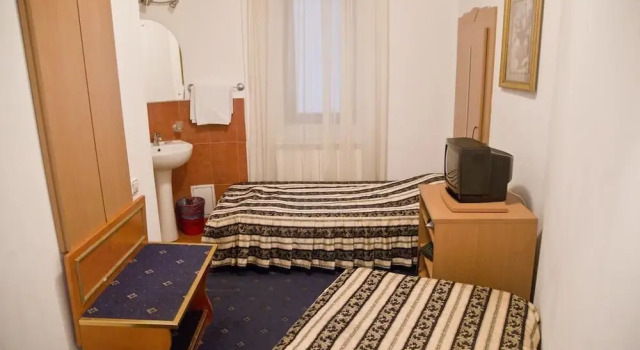Двухместный номер Standard Hotel Carpati Imparatul Romanilor