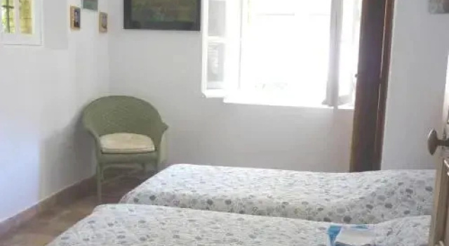Villa Piste Des Vieilles Sinieres, Забронировать Вилла Отели Сен-Тропе залива с парковкой, Парковка