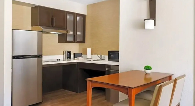 Четырёхместный люкс с 2 комнатами Residence Inn by Marriott Salinas Monterey