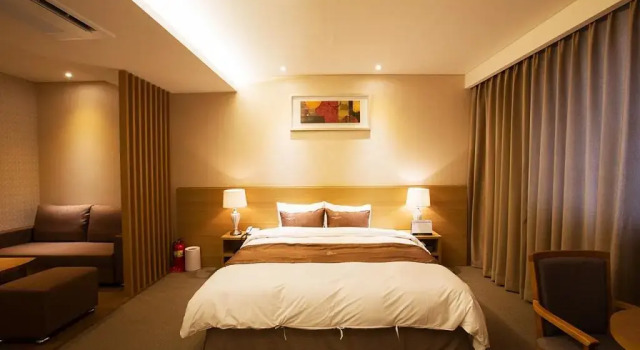 Номер Deluxe Dong Gyeong Hotel
