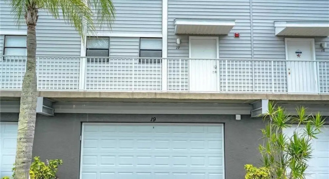 Seashell 19 - Two Bedroom Condo