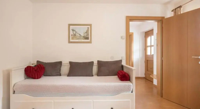 Haus Belodei - Apt A, Забронировать Отель Сан-Мартино-ин-Бадия Val Badia
