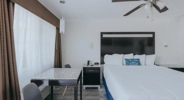 Двухместный номер Deluxe с частичным видом Sea Air Inn & Suites - Downtown - Restaurant Row