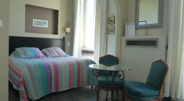 Hôtel La Villa Patricia - Charme et Tradition, Забронировать Отель Отели в центре Вильфранш-сюр-Мер, в центре
