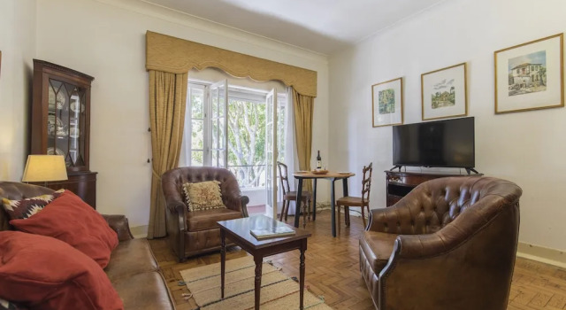 Апартаменты Rustic Seaview Apartment in Cascais
