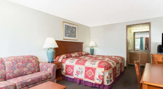 Номер Deluxe Americas Best Value Inn Martinsburg