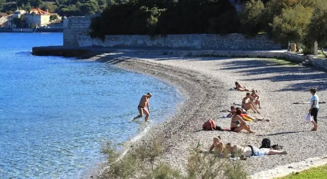 Paulo2 - Great Location Near the sea - H, Prenota Hotel Vis 