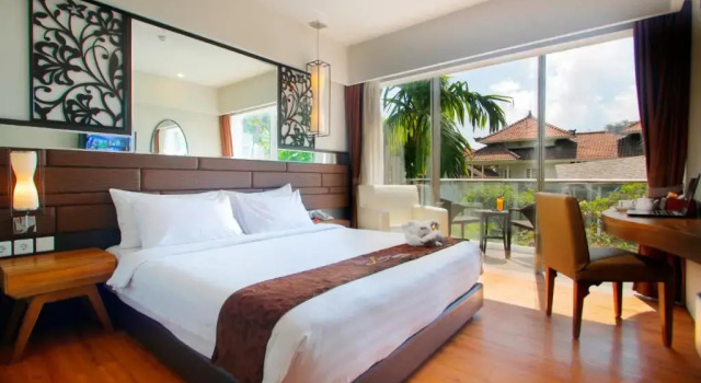 Двухместный номер Deluxe с балконом The Lerina Hotel Nusa Dua