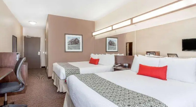 Номер Standard Microtel Inn & Suites by Wyndham Estevan