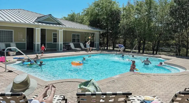 Grayton Beach - Gated Community With 2 Pools & Tennis, Rezerwuj Hotel Hotele w Emerald Coast z parkingiem, Parking