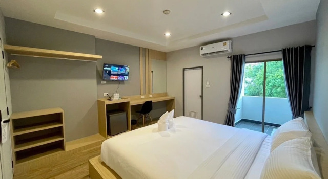 Двухместный номер Standard с балконом Klaang Muang Hotel