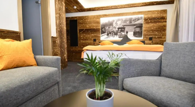 Полулюкс Hotel Elite