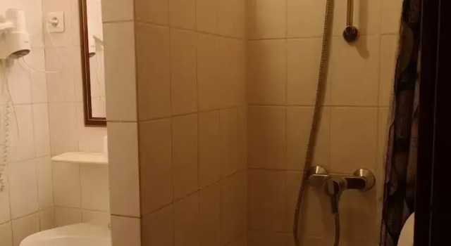 Ekonomi tek kişilik oda Hôtel Le Memphis