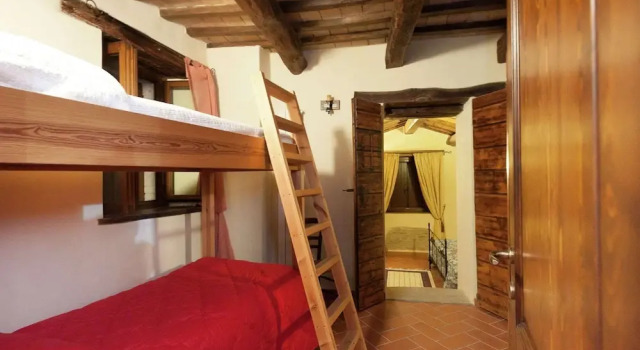 Farmhouse in Marche With Pool and Views, Rezervovat Hotel  