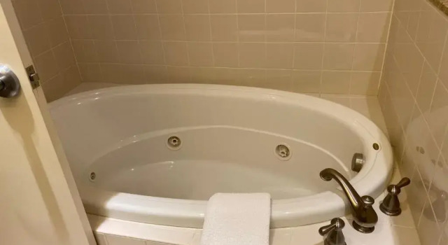 Двухместный люкс A Riverside Inn Travelodge by Wyndham