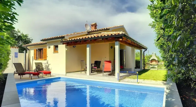 Коттедж Detached Modern Villa With Pool and Fenced Yard Near the Sea