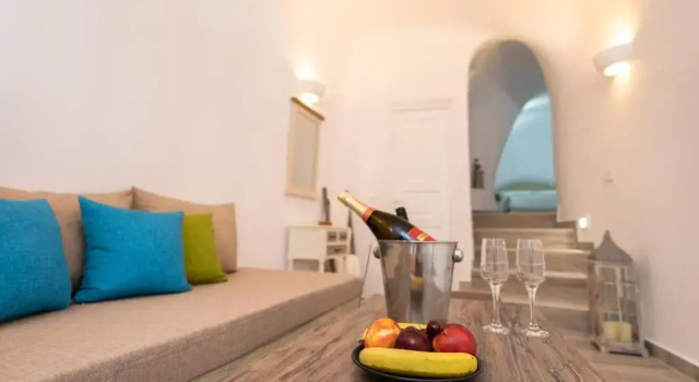 Vivid Caves 1 bedroom Cavehouse