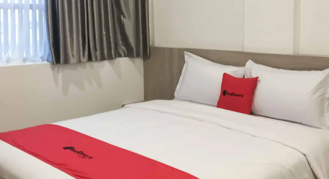 RedDoorz Plus @ Jalan Juanda Medan, Rezervovat Hotel Hotely v Medan s parkováním, Parkování