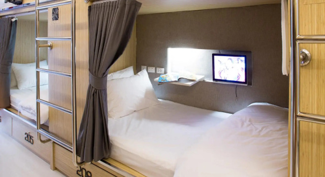 Кровать в общем номере (женский номер) Sleep Lab Hostel